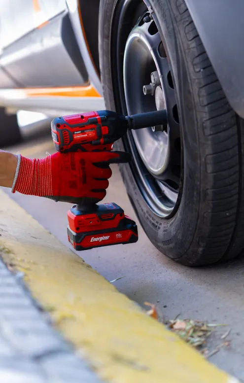 Llave de Impacto Inalámbrica 20v Energizer