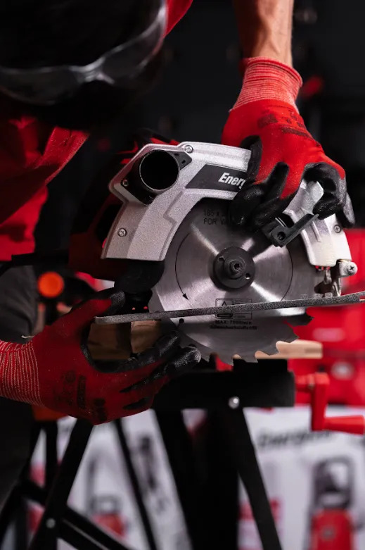 Sierra Circular Inalámbrica Energizer