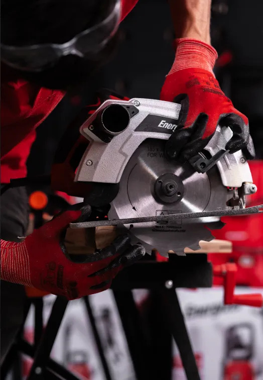 Sierra Circular Inalámbrica Energizer