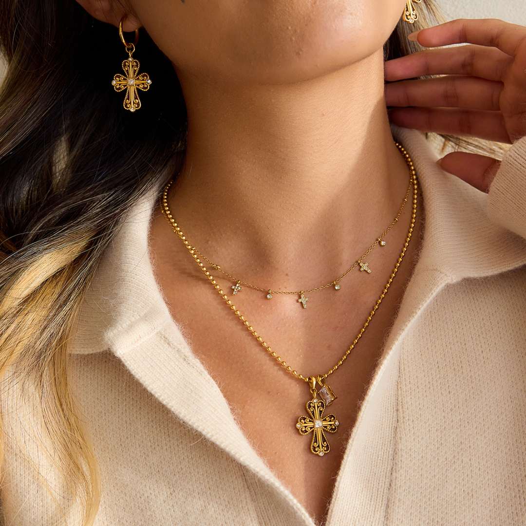 COLLAR CRUZ GOTICA x1u