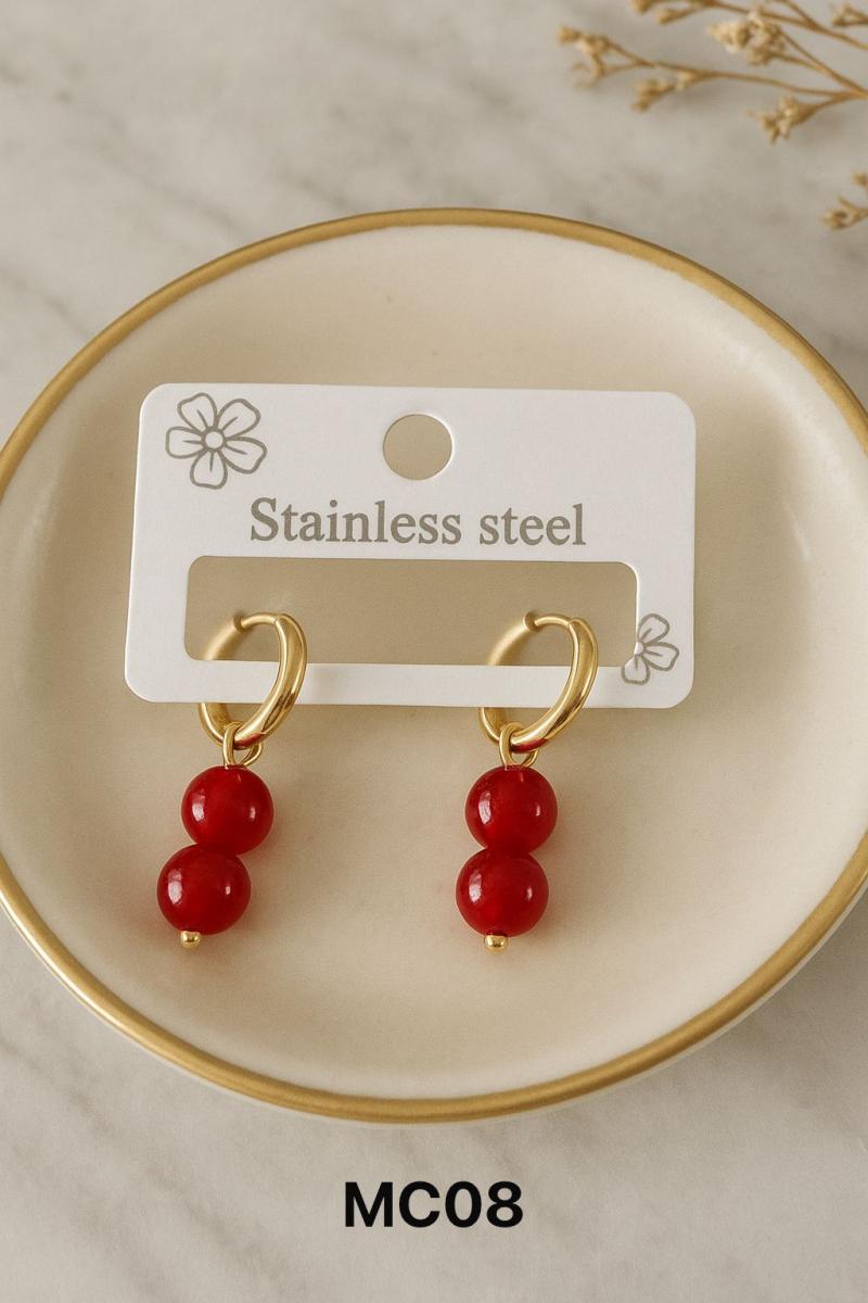 Aro con perla colgante en acero dorado MC08