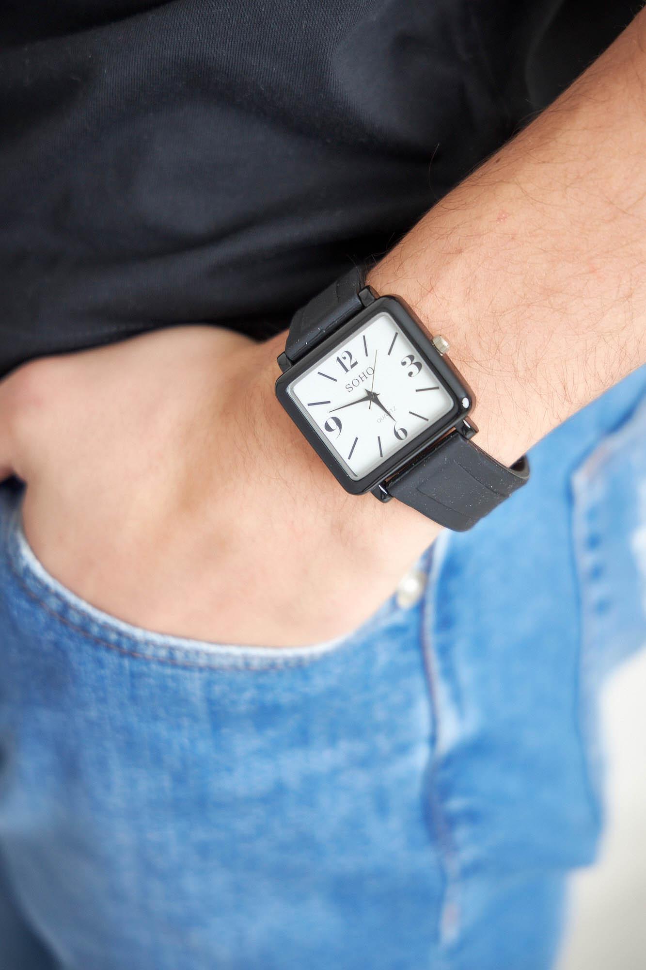 Reloj Análogo Caballero CH177 Goma