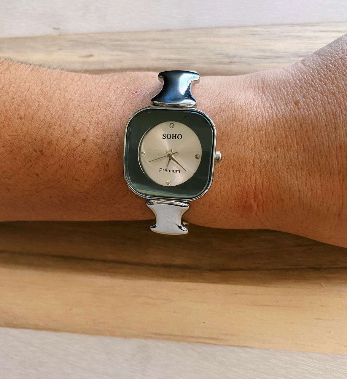 Reloj Análogo Dama CH211 Cuero