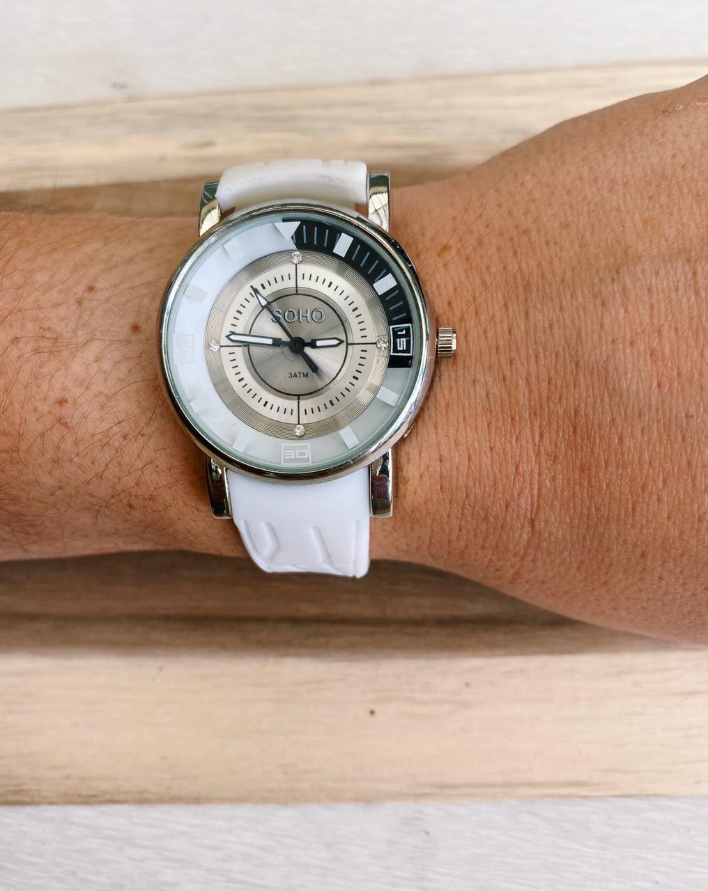 Reloj Análogo Dama CH181 Goma