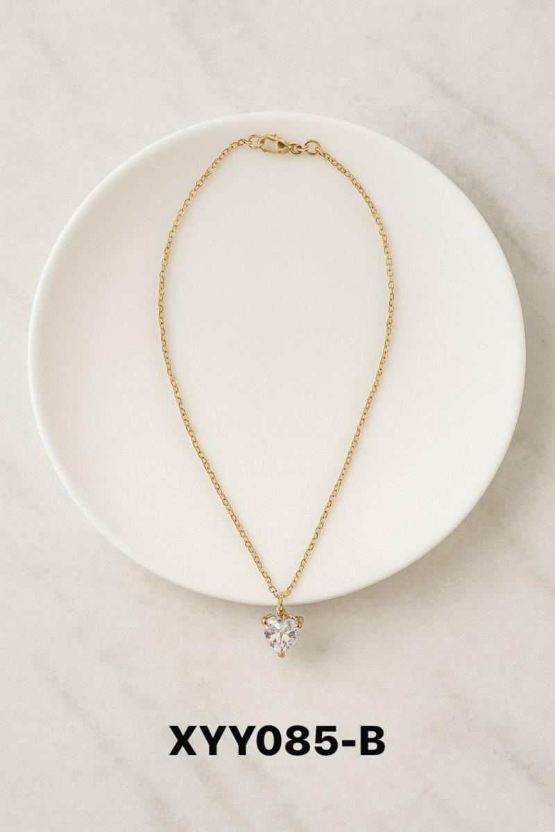 Cadena con dije en acero dorado XYY085