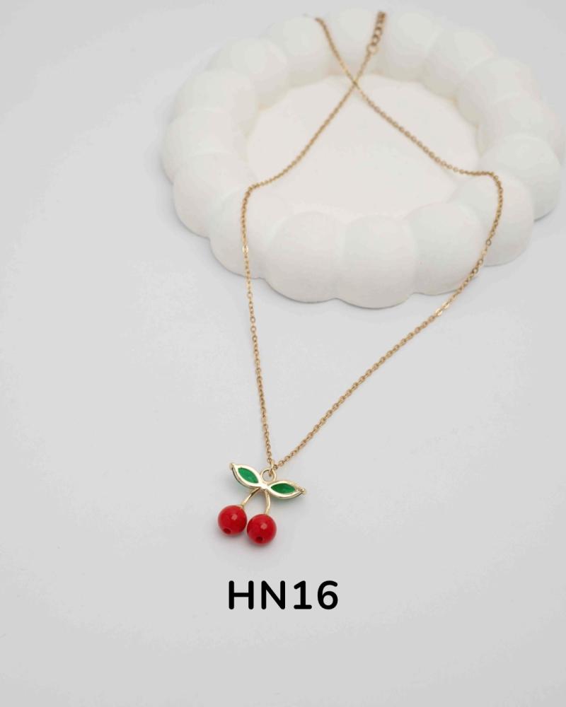 Cadena con dije en acero dorado HN16