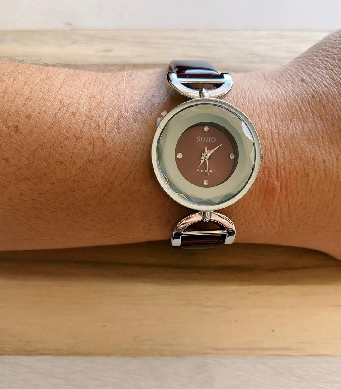 Reloj Análogo Dama CH210 Cuero