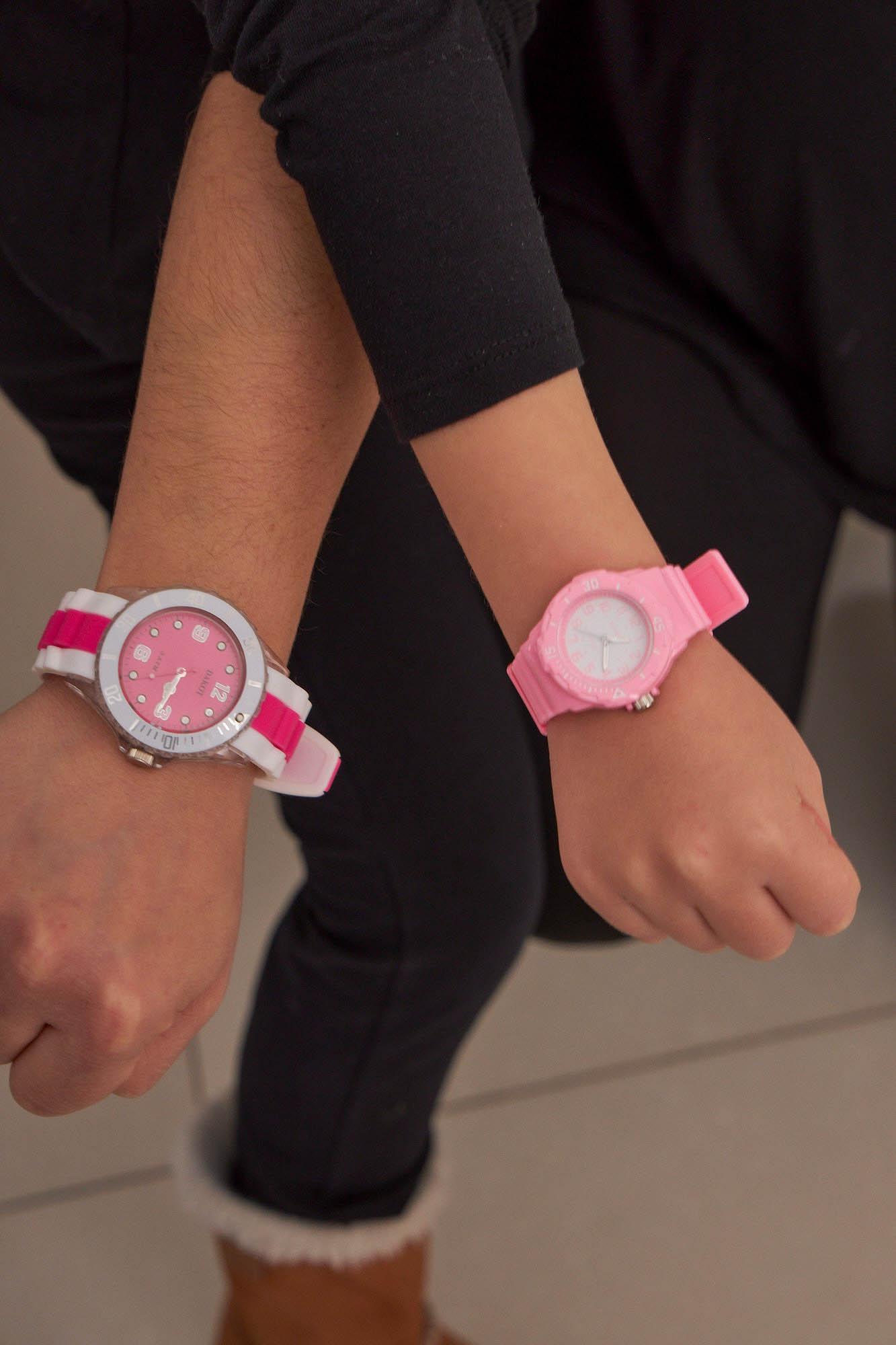 Reloj Análogo Dama CH76D Goma