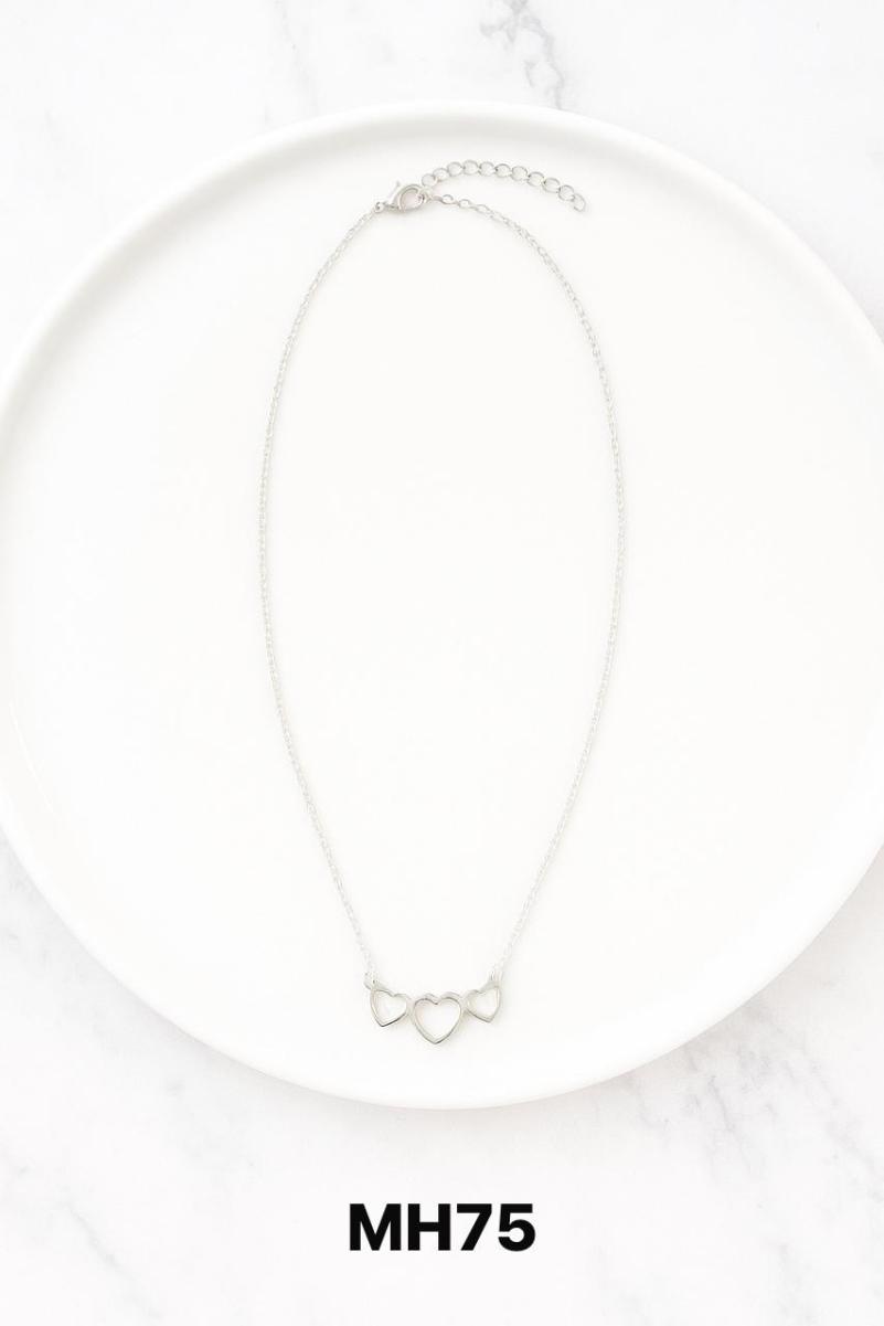 Cadena con dije en acero blanco MH75