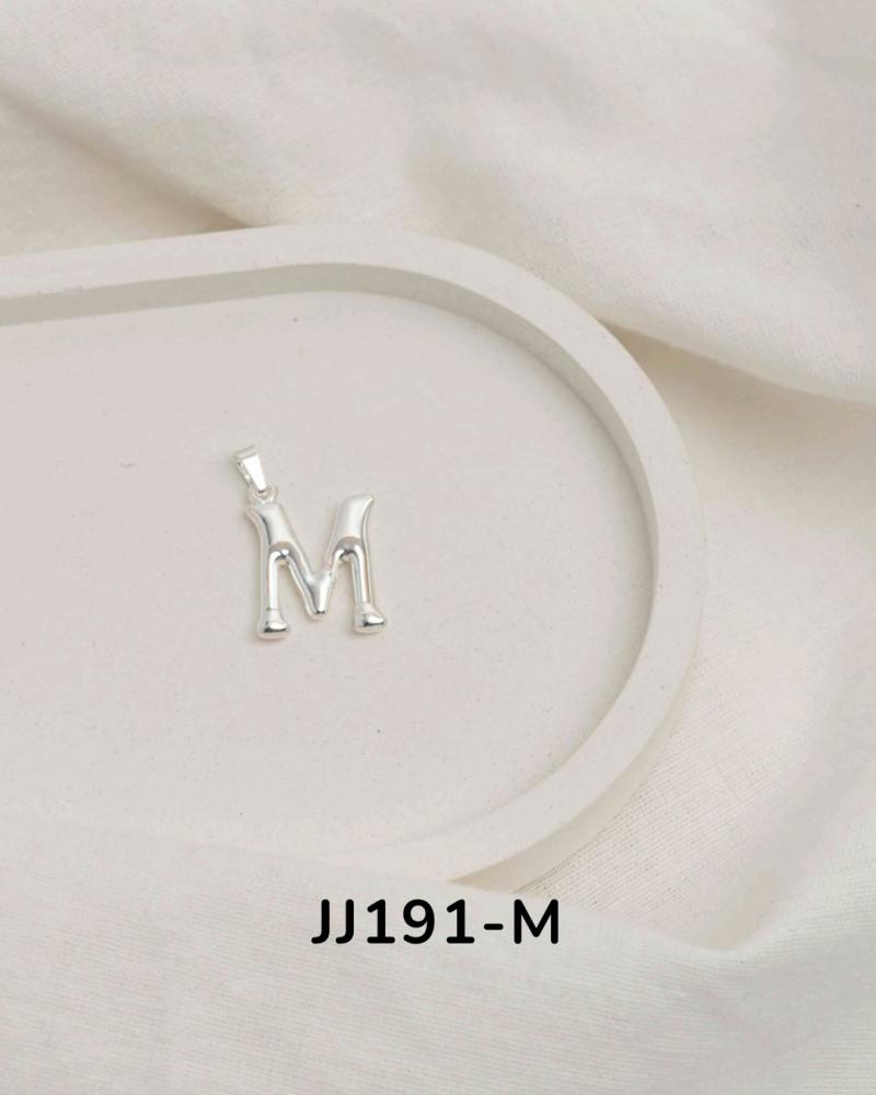 Dije inicial en acero blanco JJ191