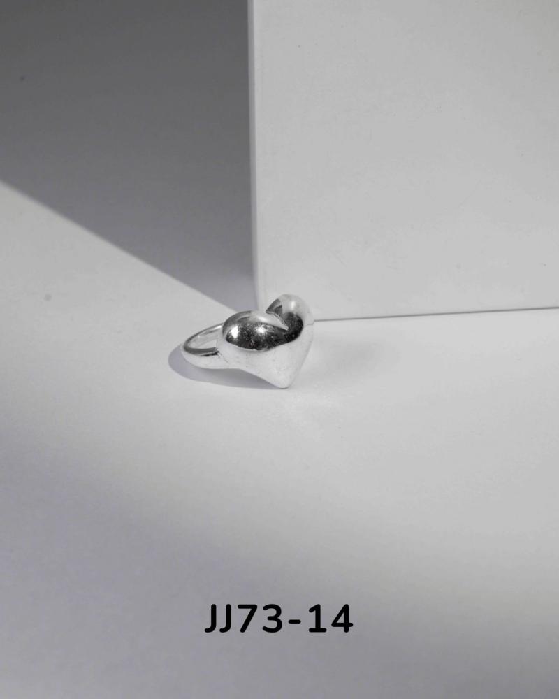 Anillo corazon en acero Blanco JJ73