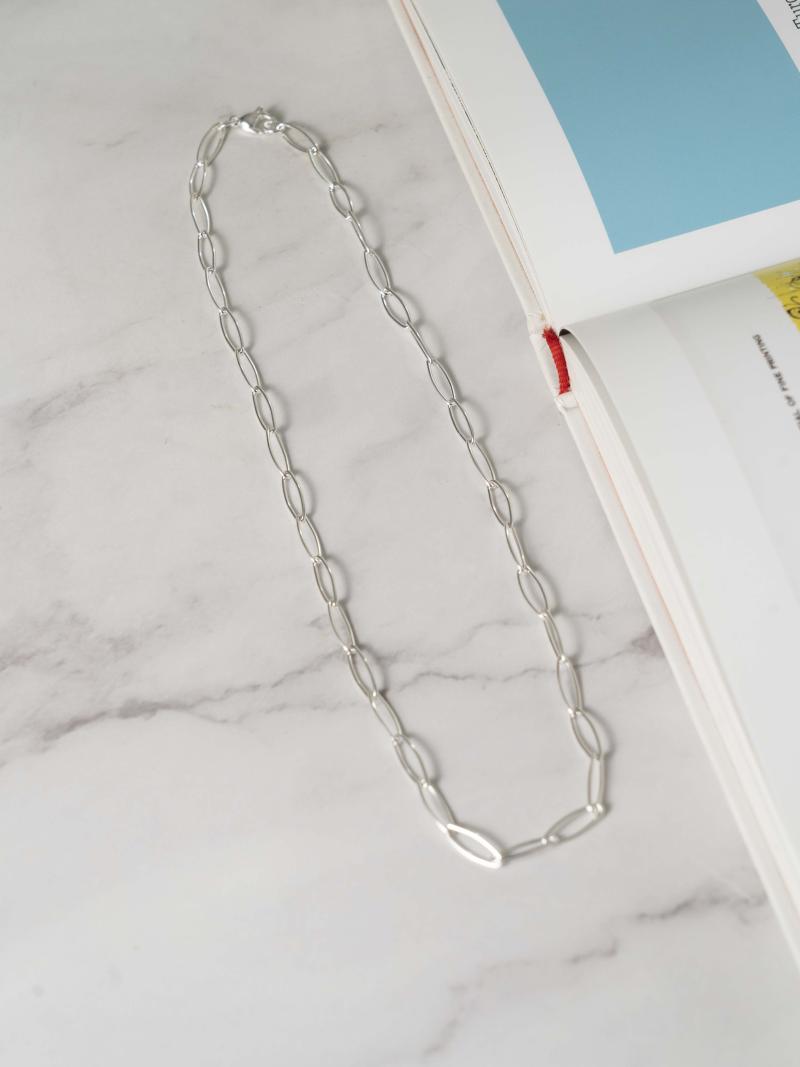 Cadena en acero blanco YM25