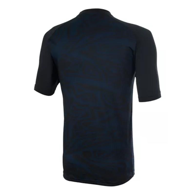 REMERA PROTECCION SOLAR UV HOMBRE MANGA CORTA SWEAR
