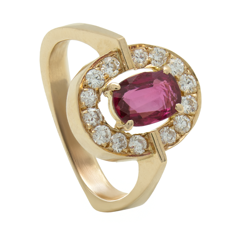 Anillo de Oro 18 kilates - Turmalina Central Y Brillantes