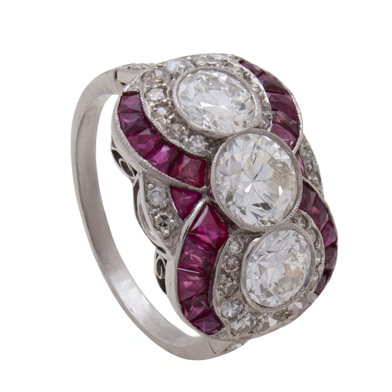 Anillo de Platino - Frente de Brillantes Y Rubies