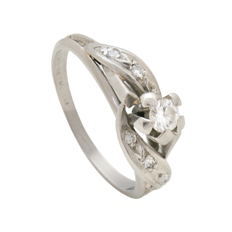 Anillo de Oro 18 Kilates - Cintillo con Brillantes