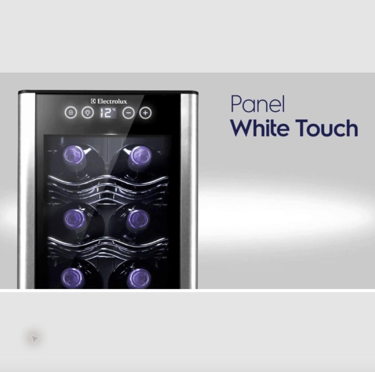 Cava de Vino Electrolux ERW125XAMB 12 Botellas Panel Touch