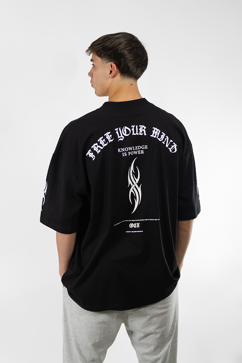Remera Ocn Hombre Gothic Negro 701O2