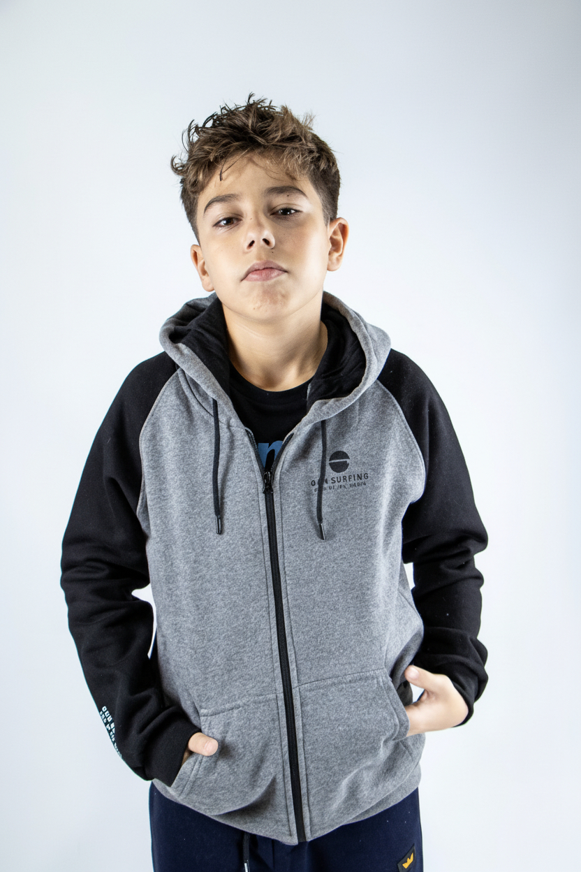 Campera Ocn Sleeve Gris/Negro (Producto Outlet)