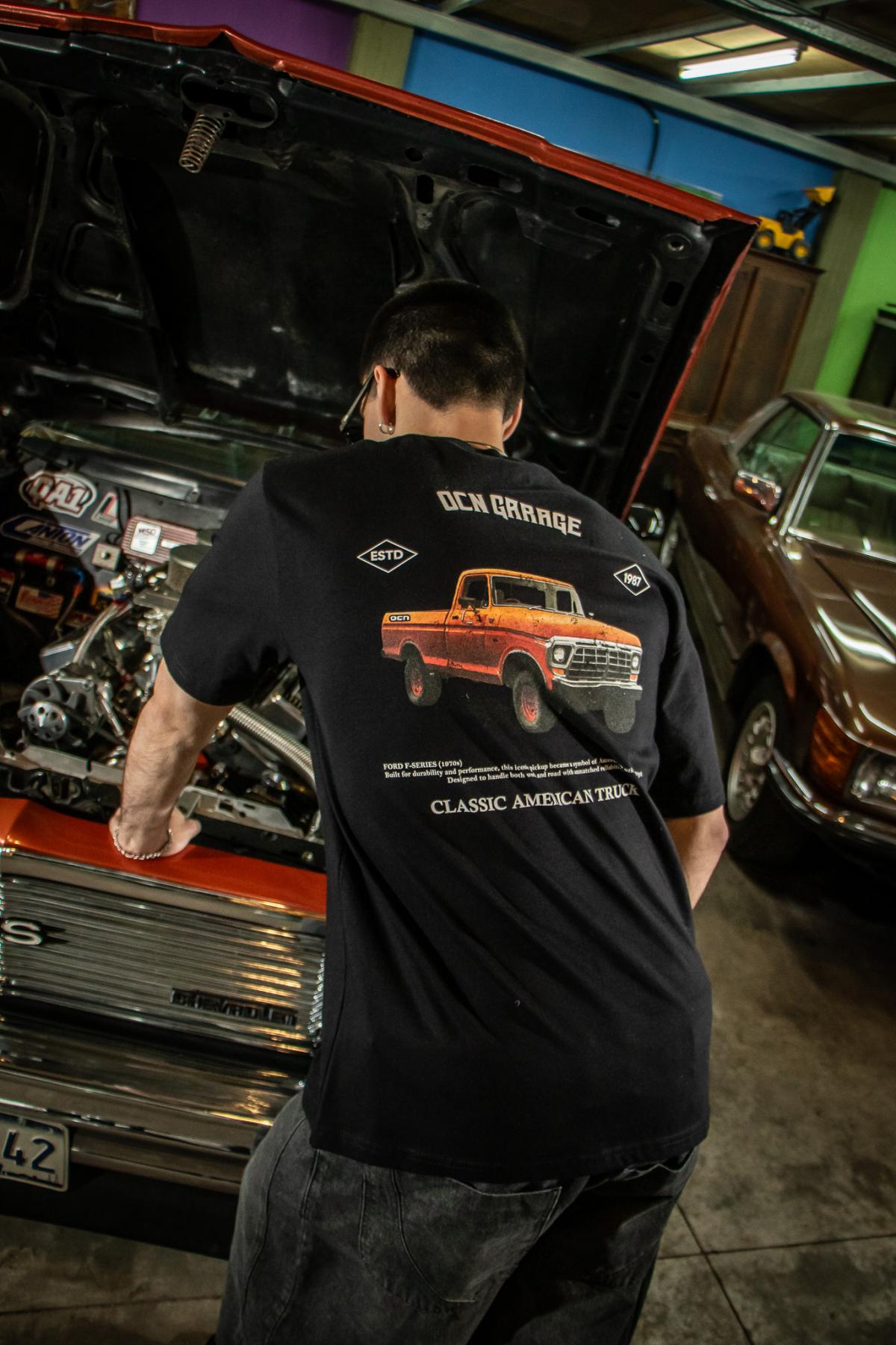 Remera Ocn Garage Negro Regular