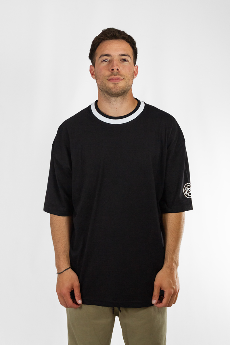 Remera Ocn Hombre K-Neck Negro Oversize 7011A