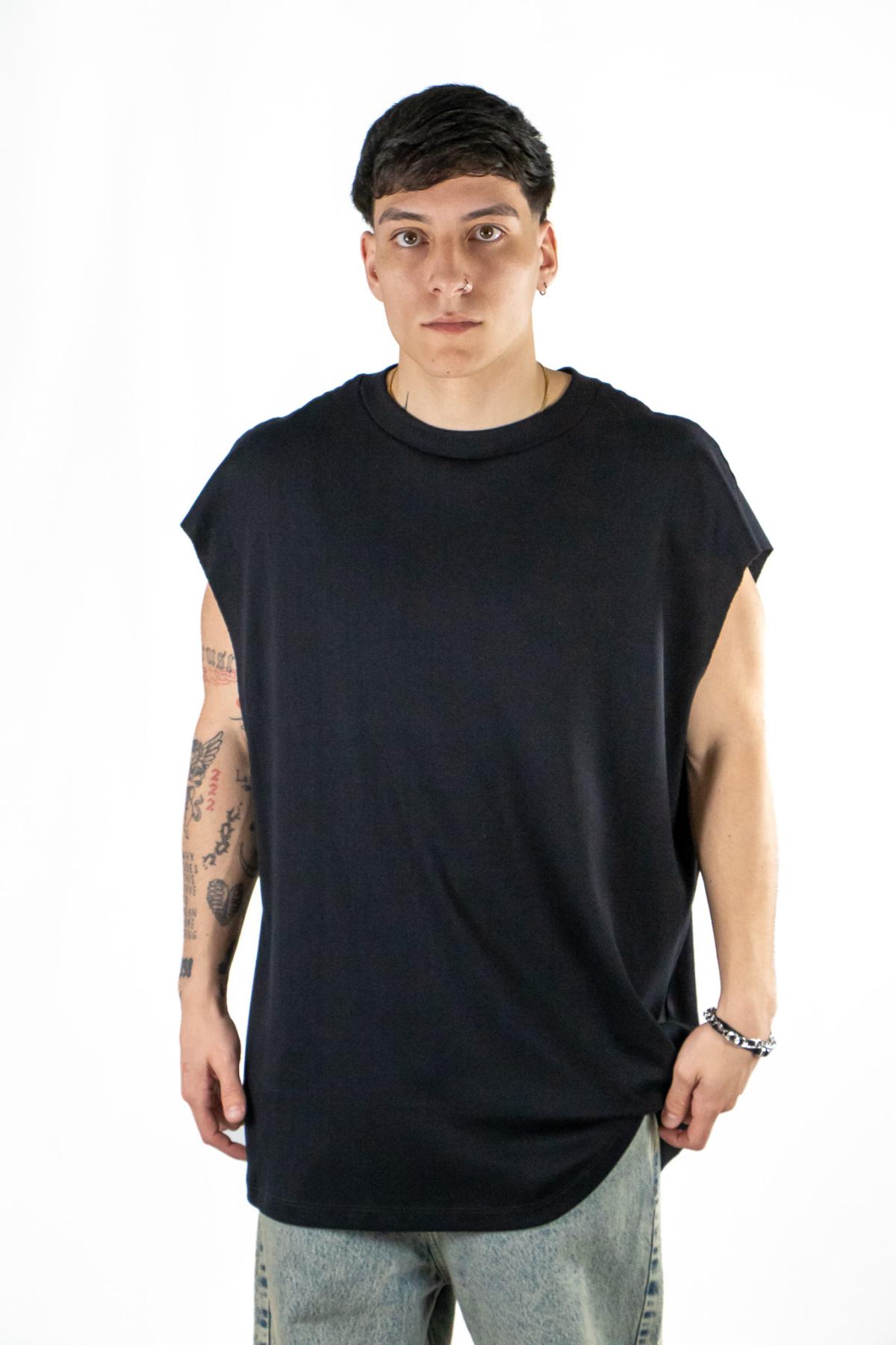 Musculosa Ocn Hombre Owens Oversize Negro 701