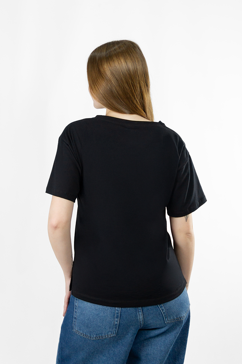 Remera Ocn Mujer Eden Negro Regular  701M2