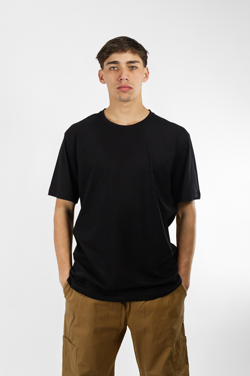 Remera Ocn Hombre Reynolds Negro 701