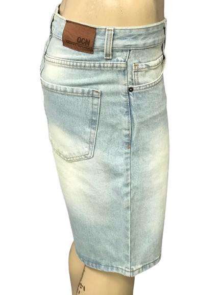 Bermuda Ocn Hombre Oversize Celeste 718