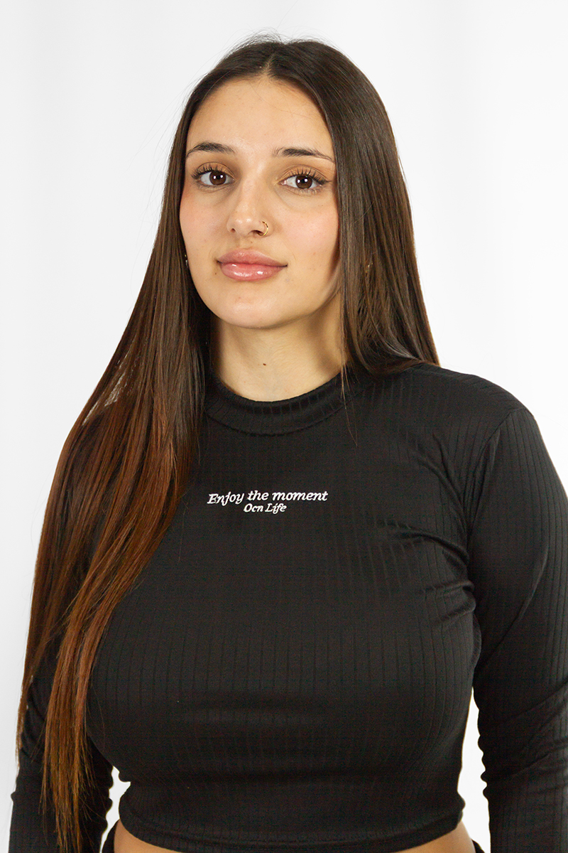 Remera Manga Larga Ocn Mujer Line Negro 901U2