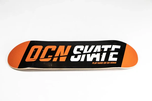 Deck Ocn 8.25 Tabla Play Hard Naranja