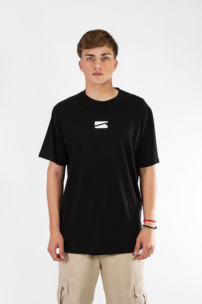 Remera Ocn hombre Premium Regular Negro 7010J