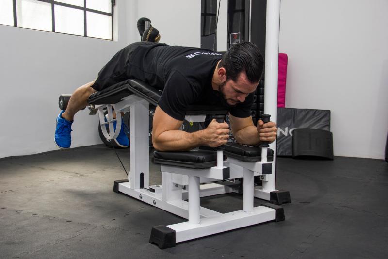 Camilla Isquiotibiales con Lingotera Profesional Sonnos M100