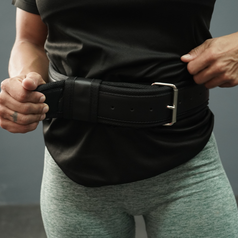 CINTURON PRO PROTECCIÓN LUMBAR (cuero sintetico / hebilla metalica)