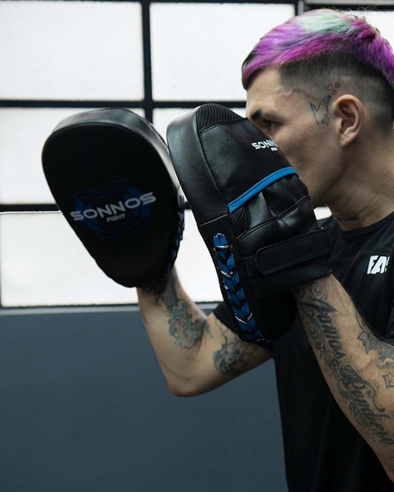 Foco Curvo Sonnos Thunder con Manopla Boxeo y MMA
