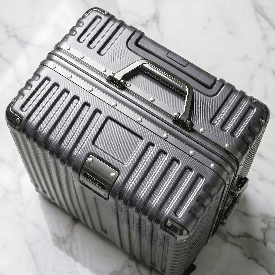 VALIJA AUMAX ALLUMIA GREY / GUNMETAL GRANDE 28" MARCO DE ALUMINIO