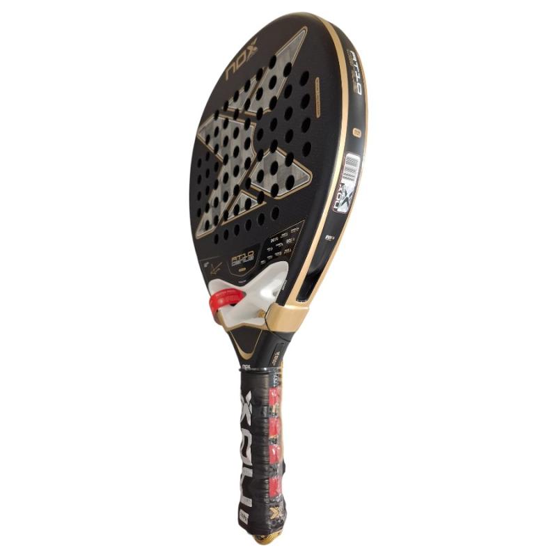 Paleta de padel Nox AT10 Genius 18K Alum 2026 - Agustín Tapia
