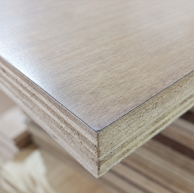 Compensado Pre-Finish Peteribi 1,22x1,22 10mm