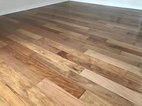 PISO MACIZO ESTRUCT. INCIENSO 0.127X1.20 10MM (7,92M² / 4 CAJAS)