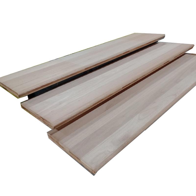 Escalón Red Wood CLT Corrido 1 ½” x 12” – Largo 1,20 mts c/Nariz