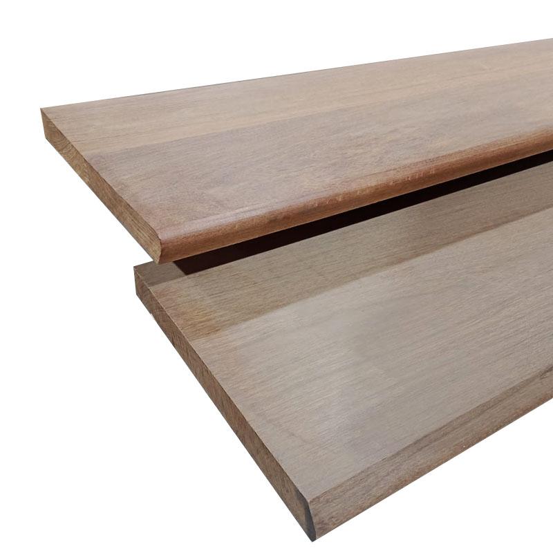 Escalón Lapacho 1 ½” x 12” – Largo 0,90 mts c/Nariz