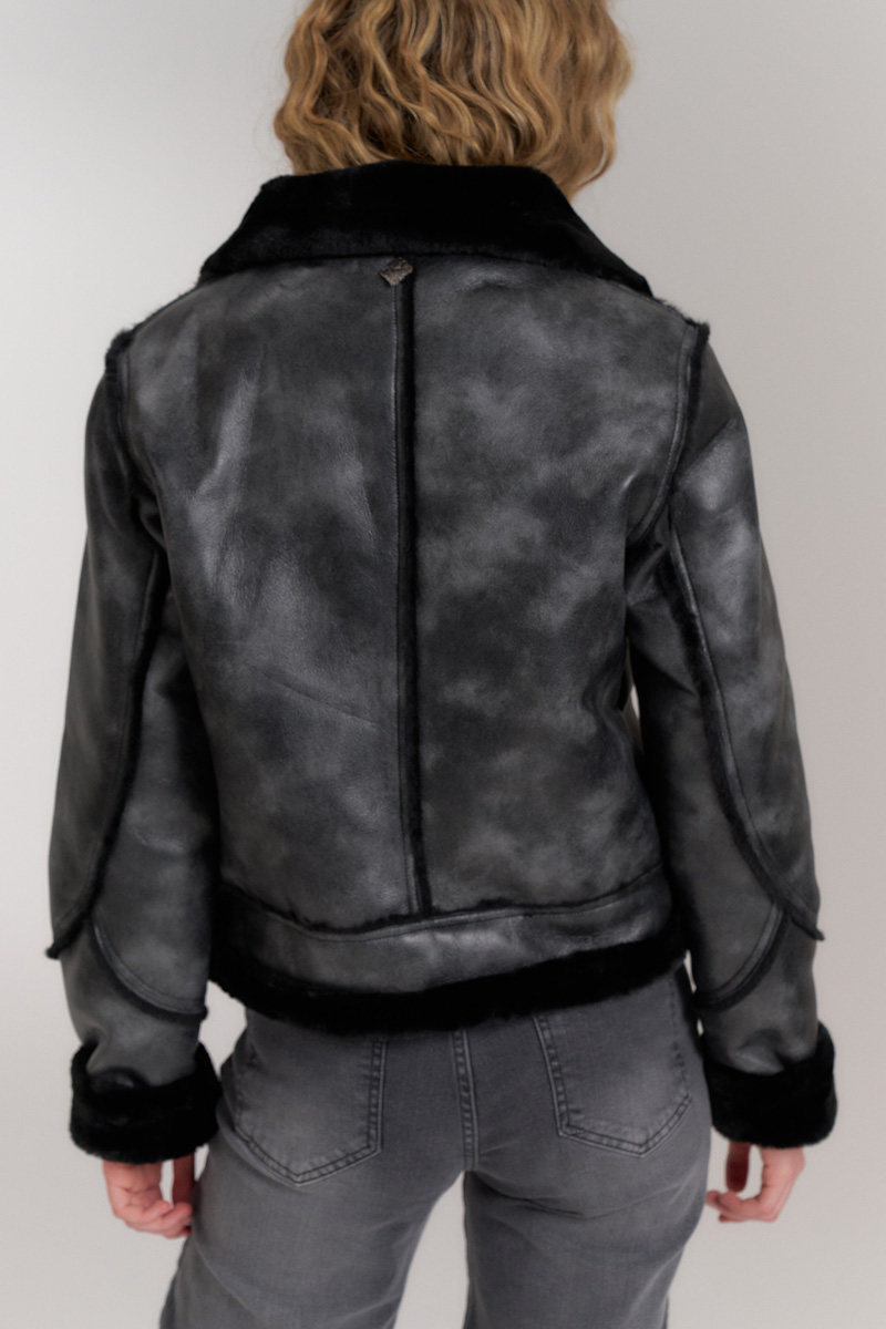 CAMPERA LIRIT
