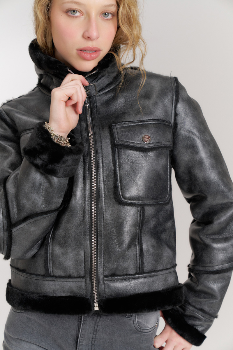 CAMPERA LIRIT