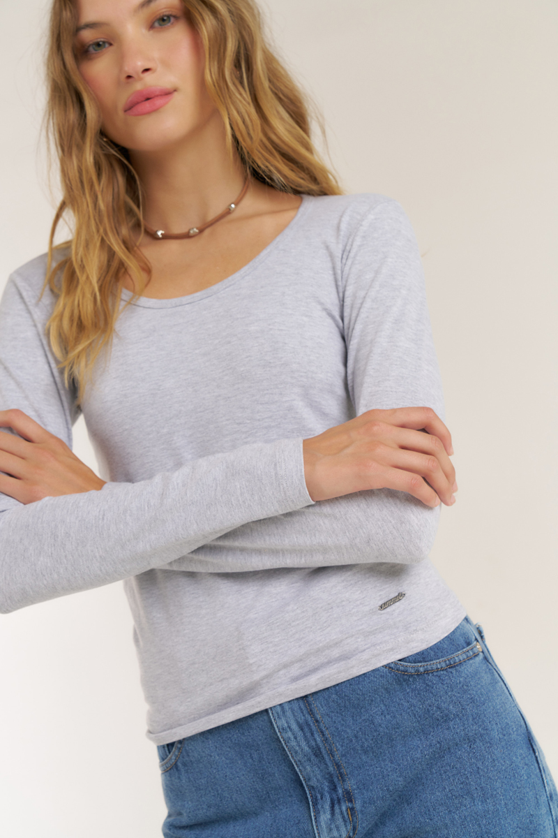 REMERA CELENE