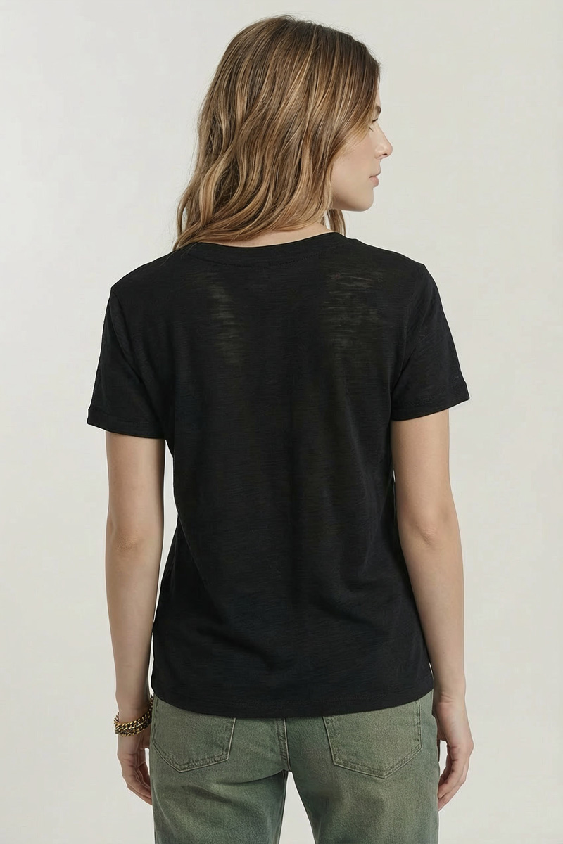REMERA CHARO
