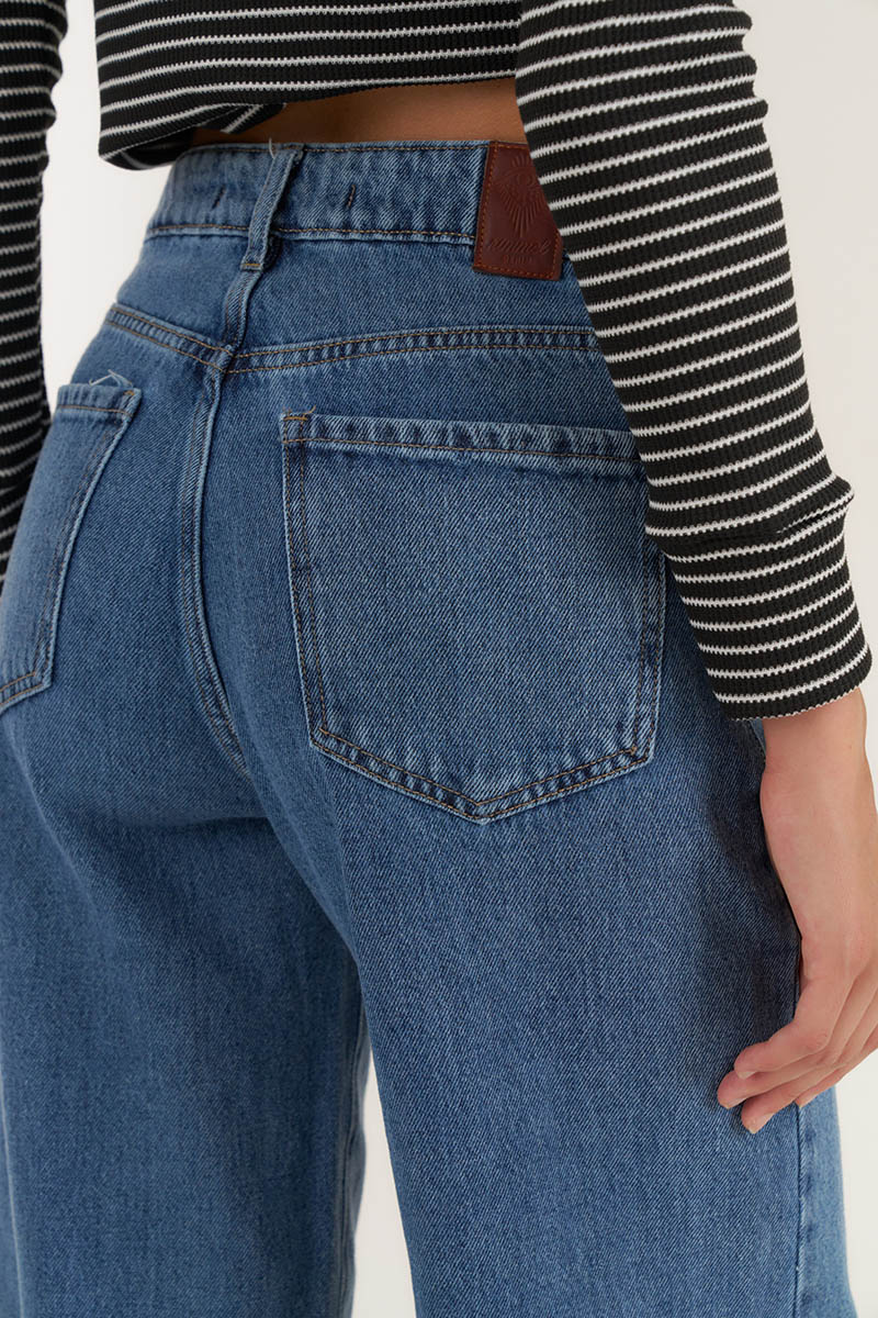JEAN JOSH