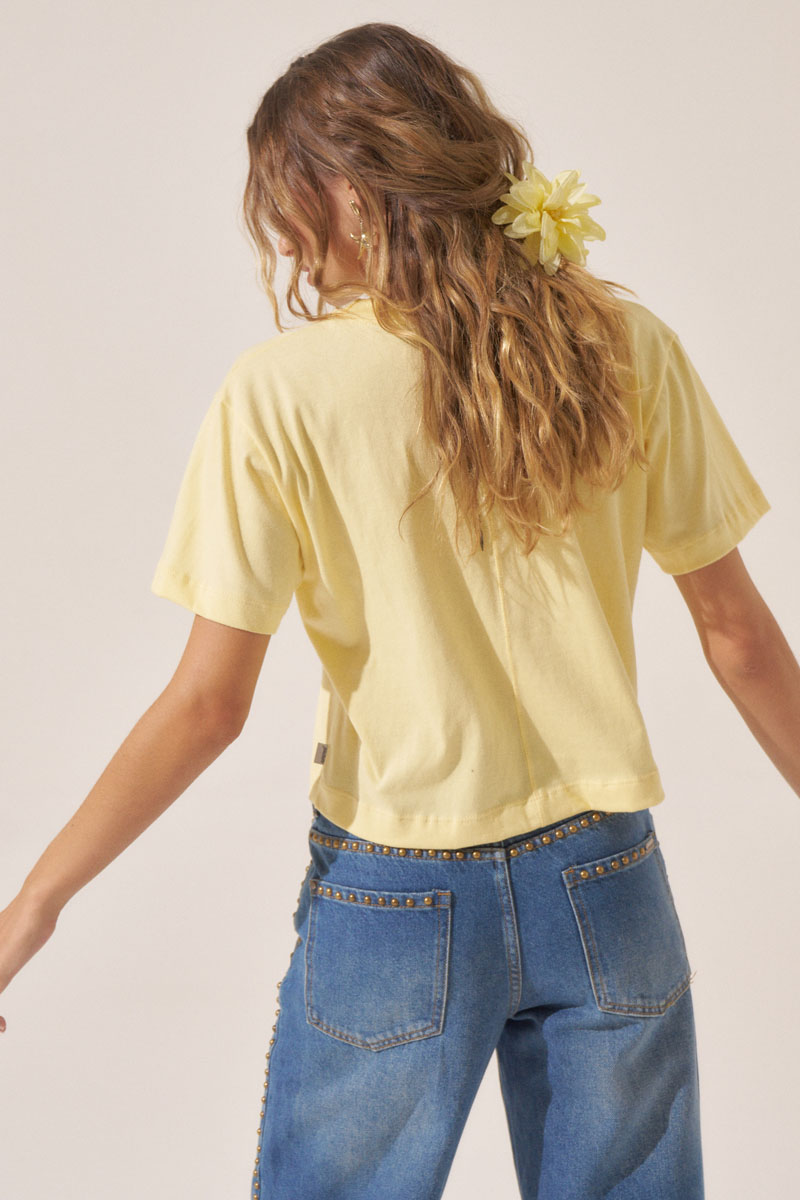 REMERA AKLA