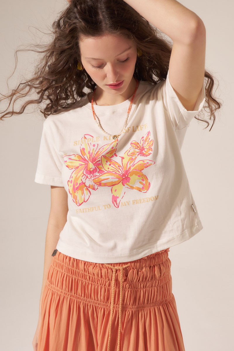 REMERA AKLA