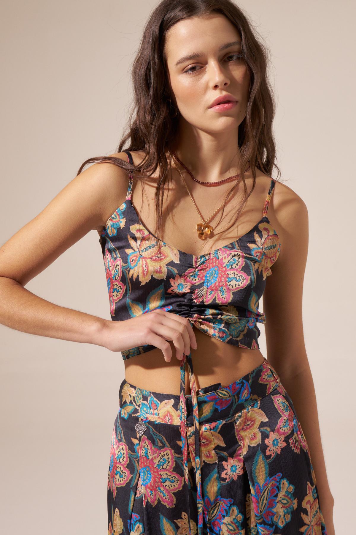 TOP BELLA