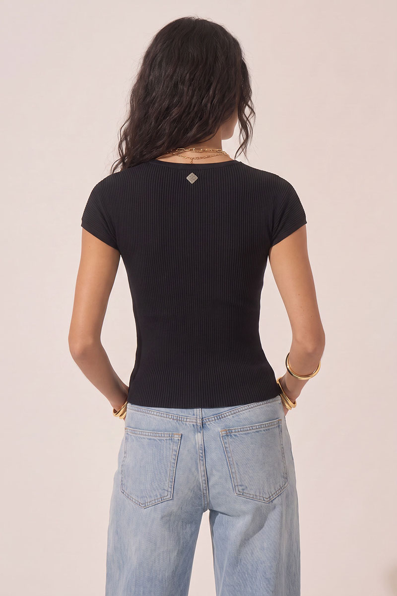 REMERA MALAK